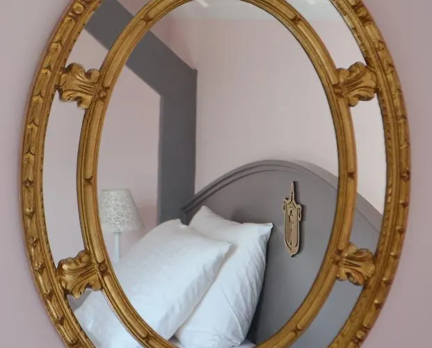 Kasteel Aldenghoor Bed & Breakfast 3*