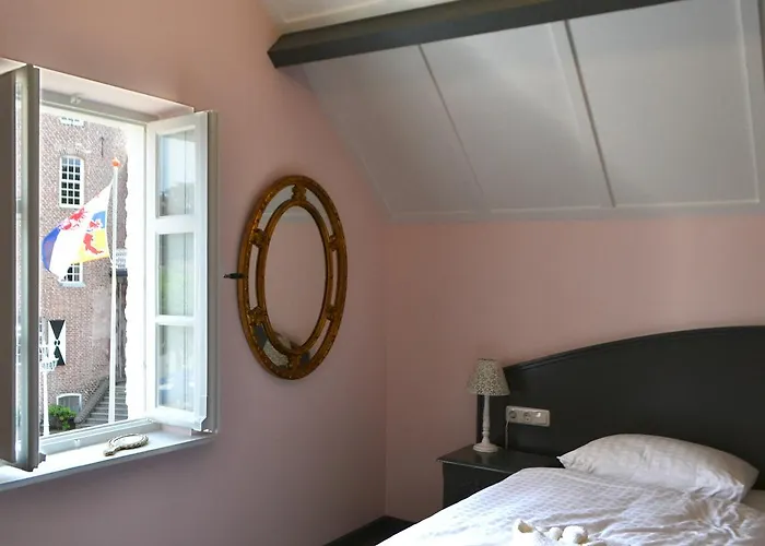 Kasteel Aldenghoor 3* Haelen