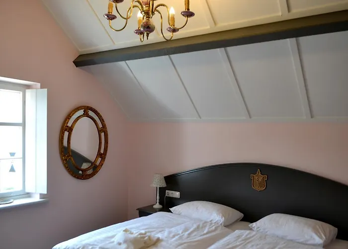 Kasteel Aldenghoor 3* Haelen